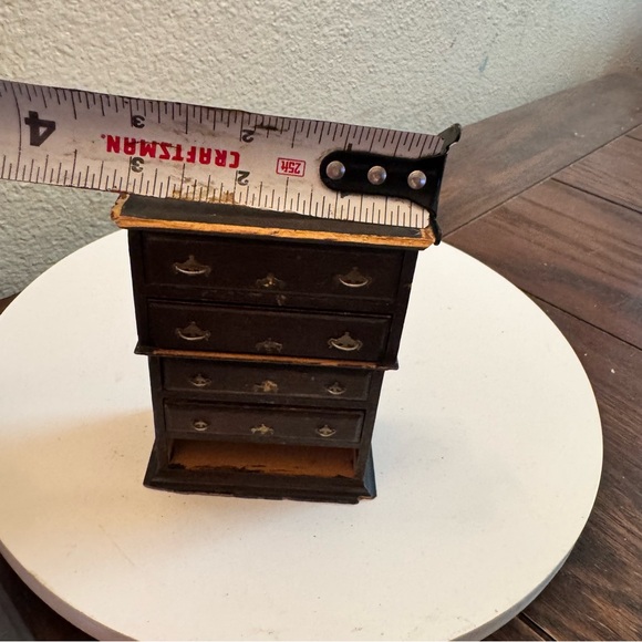 Vintage dollhouse furniture wooden dresser missing bottom drawer - Picture 4 of 4